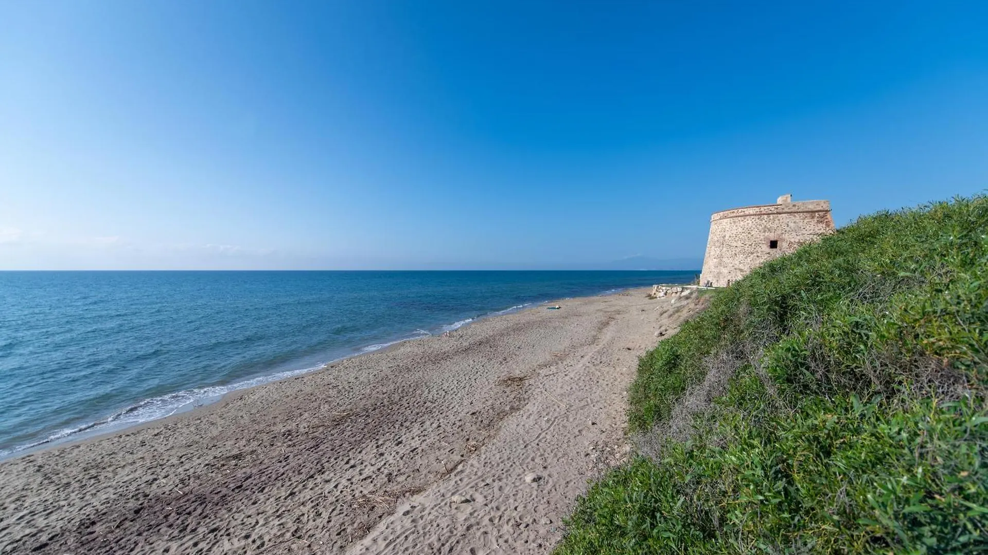 Moderno Estudio Y Piscina A 50 Metros De La Playa Marbella Apartamento